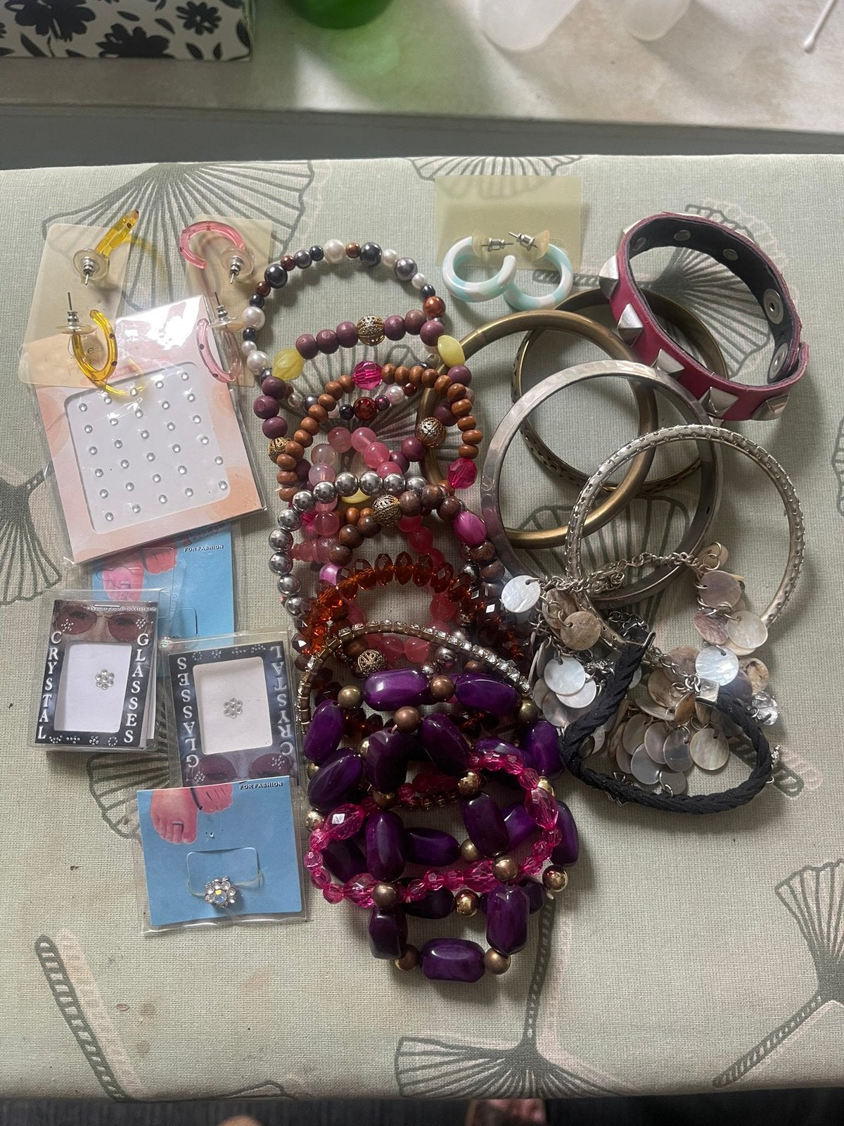 Div. Armbandjes en snuisterijen, Ophalen, Nieuw, Kraal