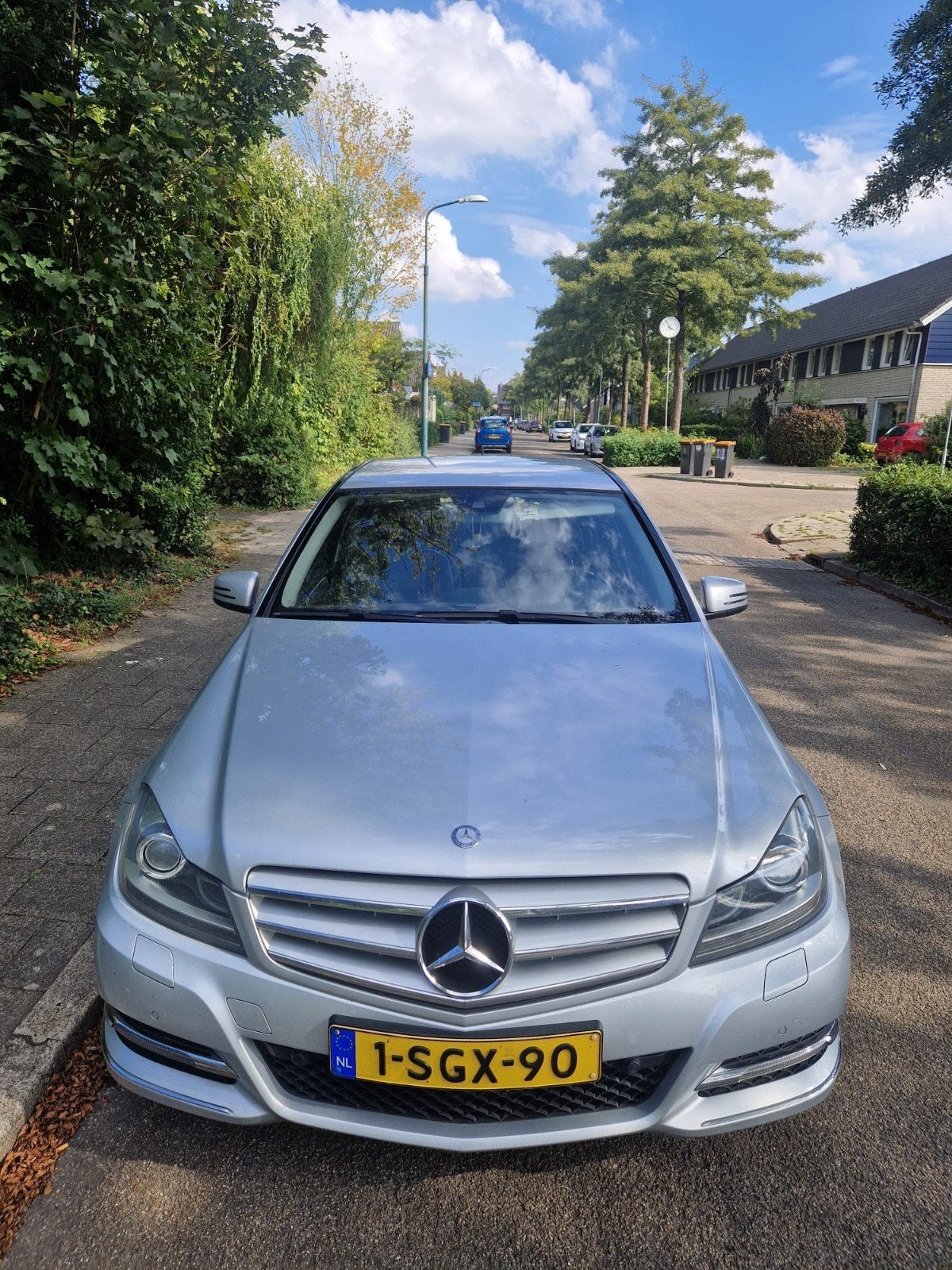 Mercedes tekoop, Voorwielaandrijving, Euro 5, 4 cilinders, Grijs