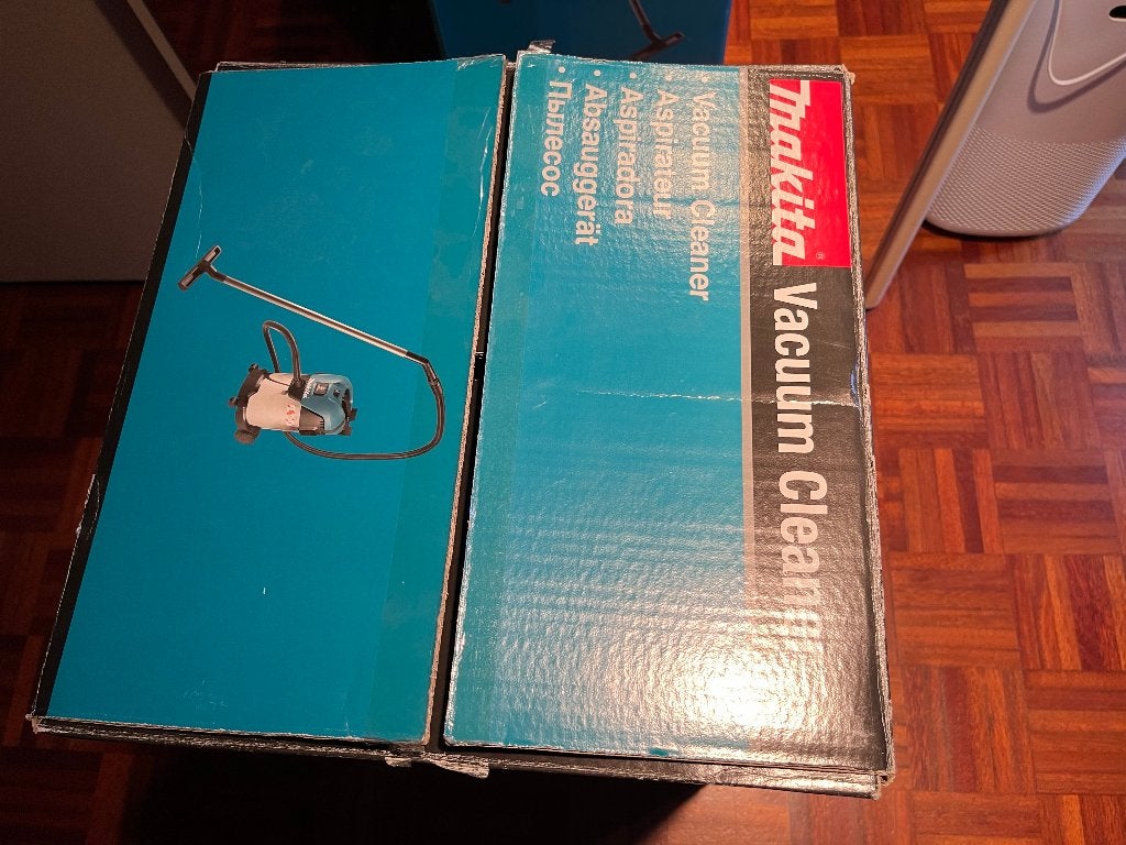 Makita VC3011L Stofzuiger - Nieuw in doos, Doe-het-zelf en Verbouw, Ophalen, Nieuw, Waterstofzuiger