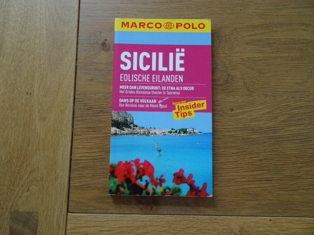 Sicilie, Stromboli, Eolische Eilanden ; marco polo reisgids, Boeken, Reisgidsen, Europa, Ophalen of Verzenden, Zo goed als nieuw