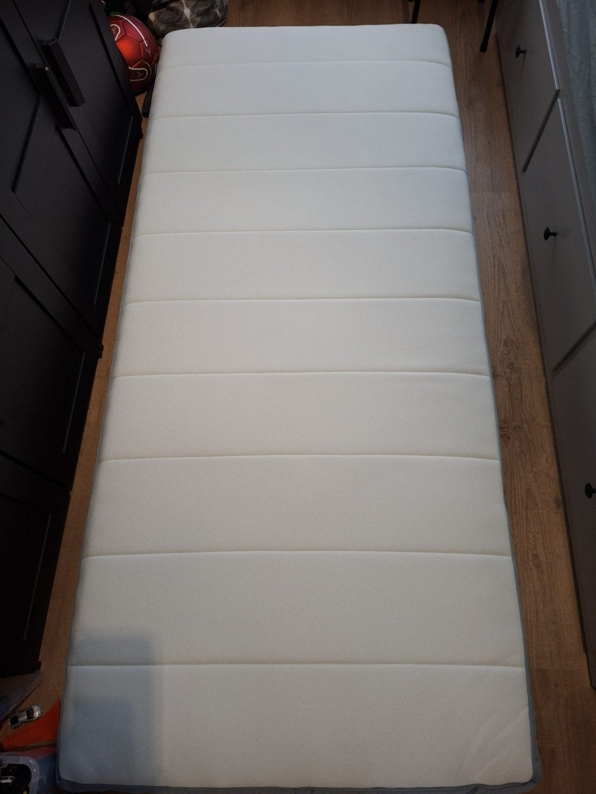 Ikea Vesteröy matras 90 x 200, Ophalen, Zo goed als nieuw, Eenpersoons
