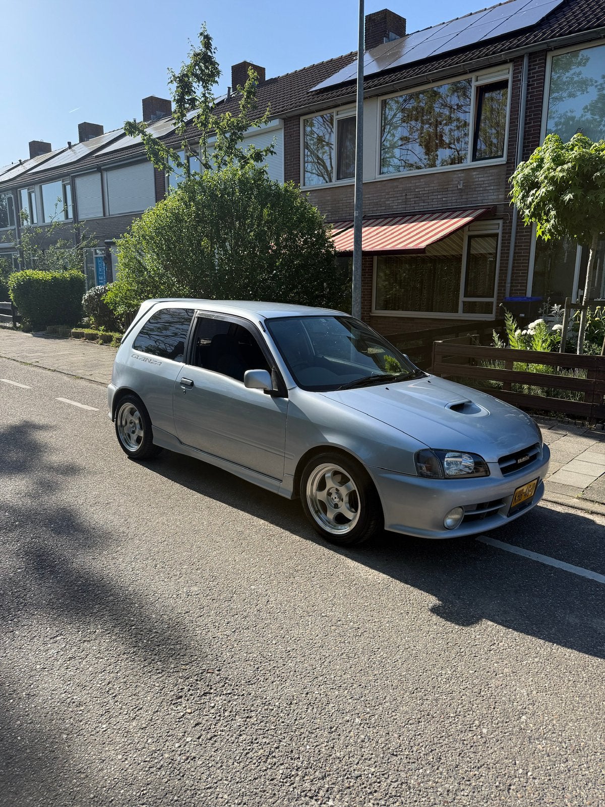 Toyota Starlet Glanza 4EF-TE 1996, Auto's, Toyota, Voorwielaandrijving, Stof, 4 cilinders, Starlet