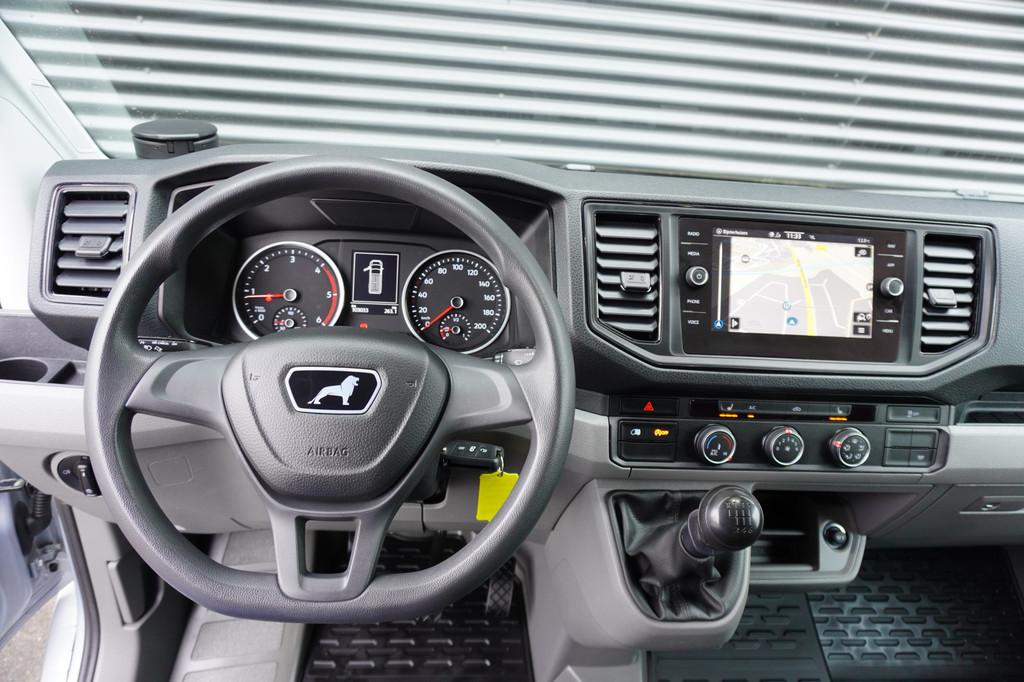 MAN TGE 3.180 180pk L3H2/L2H1 LED Navigatie Apple Carplay 18, Auto's, Voorwielaandrijving, Stof, Gebruikt, Zwart
