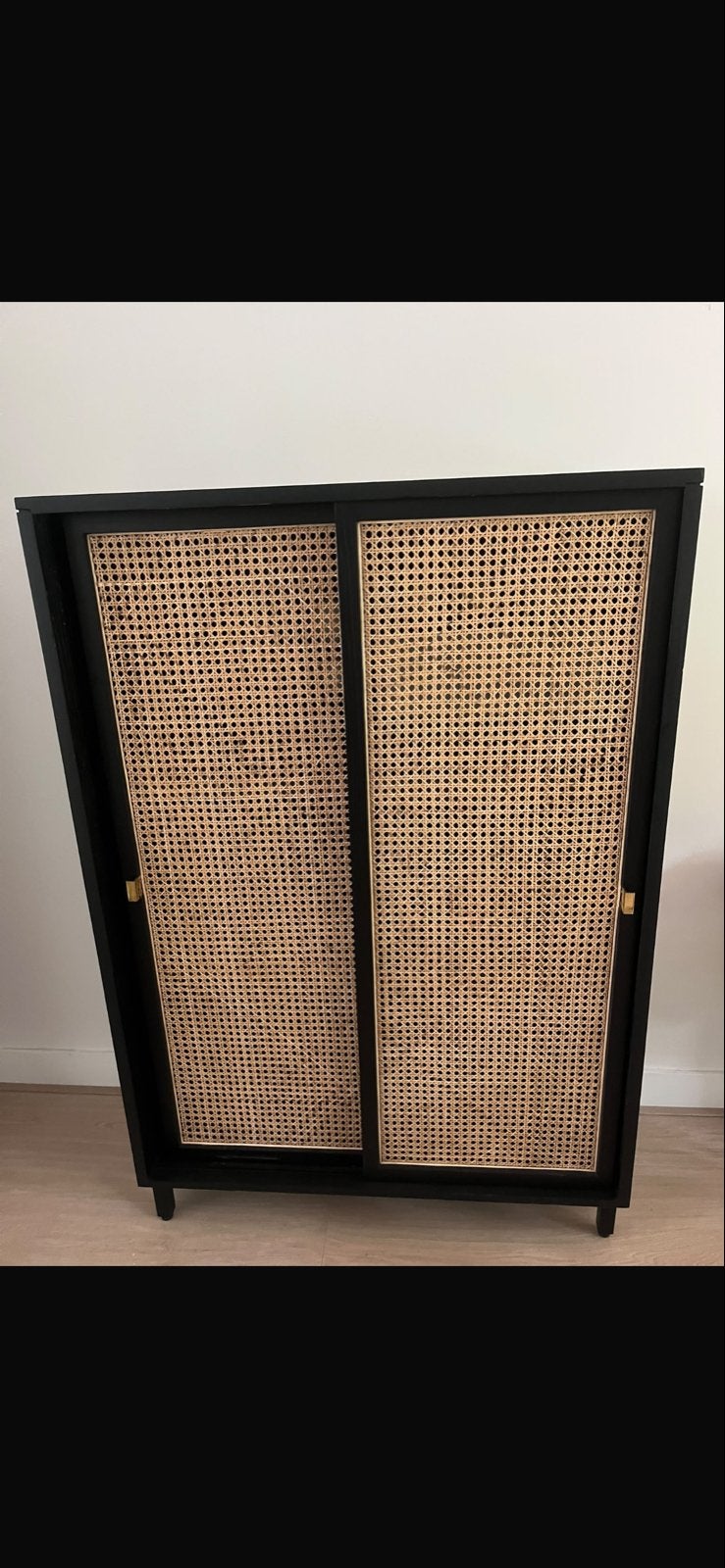 HKliving Webbing Kast Zwart met Rotan Schuifdeuren, Ophalen, Zo goed als nieuw
