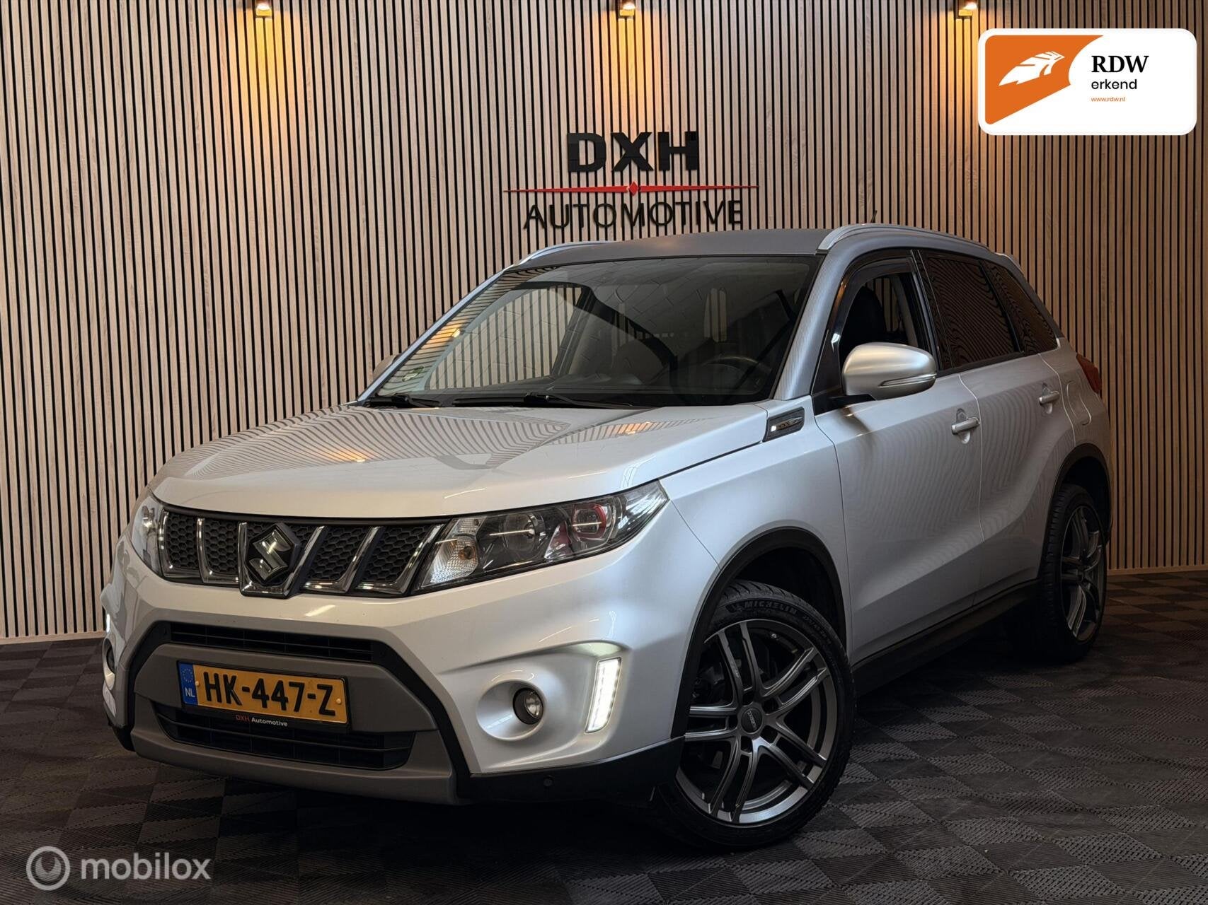 Suzuki Vitara 1.4 S Sport 140pk OrgNL ACC CARPLAY CAMERA, Auto's, Voorwielaandrijving, Dealer onderhouden, Gebruikt, 4 cilinders