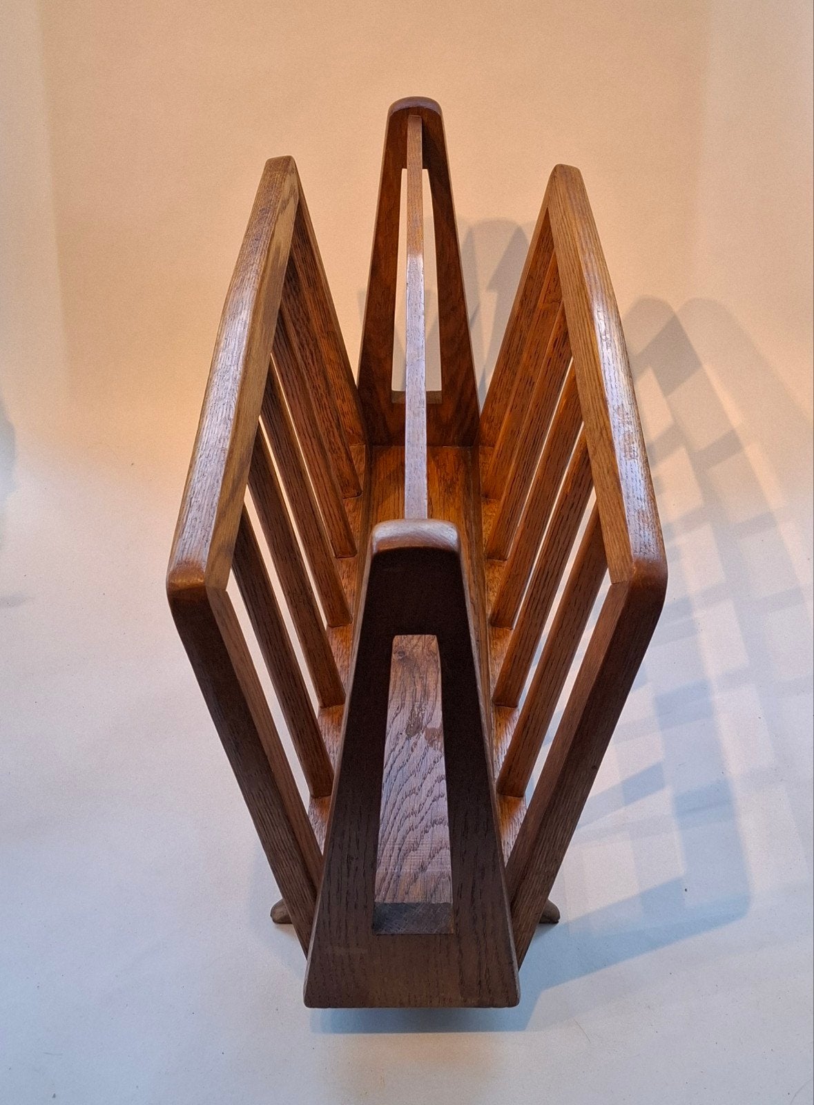 Vintage Art Deco Amsterdamse School Lektuurbak, Huis en Inrichting, Woonaccessoires | Krantenbakken en Lectuurbakken, Ophalen of Verzenden