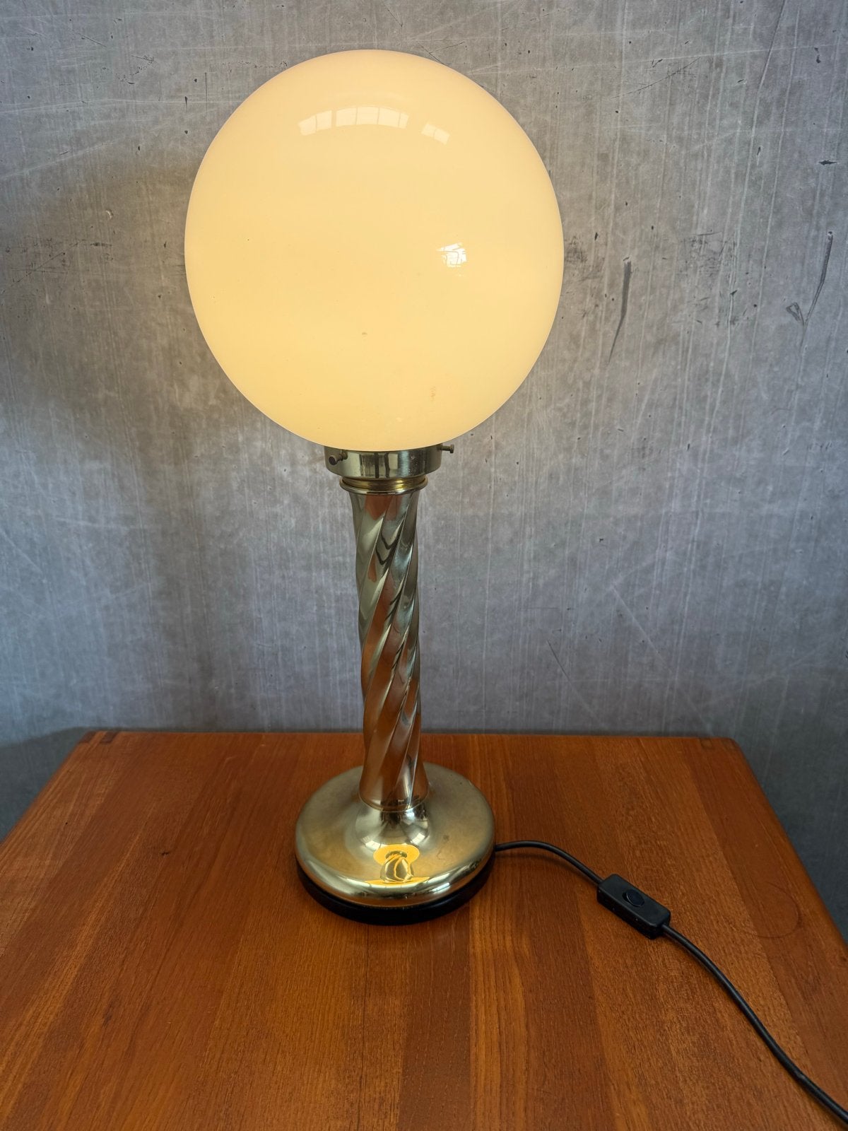 Vintage Messing Tafellamp met Opaal Glas, Duitsland 1970, Antiek en Kunst, Ophalen of Verzenden