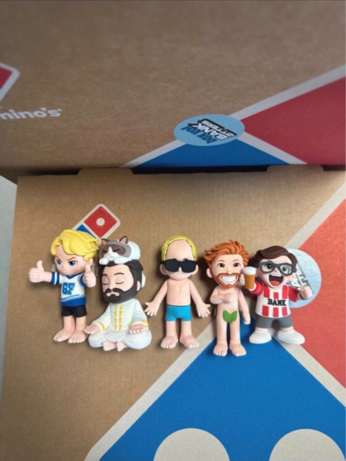 Bankzitters  x domino’s, Tickets en Kaartjes, Drie personen of meer