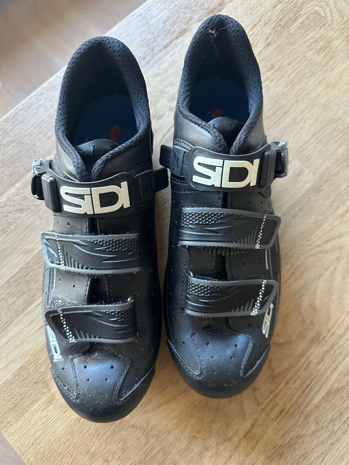 Sidi schoenen maat 42 (wielrenfiets / klikpedalen), Ophalen, Zo goed als nieuw, Helm