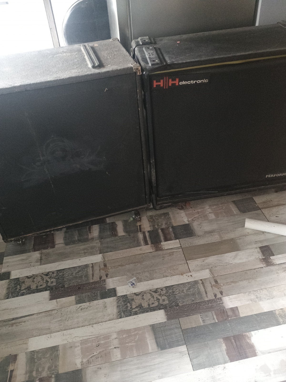HH Electronic 402 Speaker Kabinetten (2x) - 400W, 8 Ohm, Ophalen