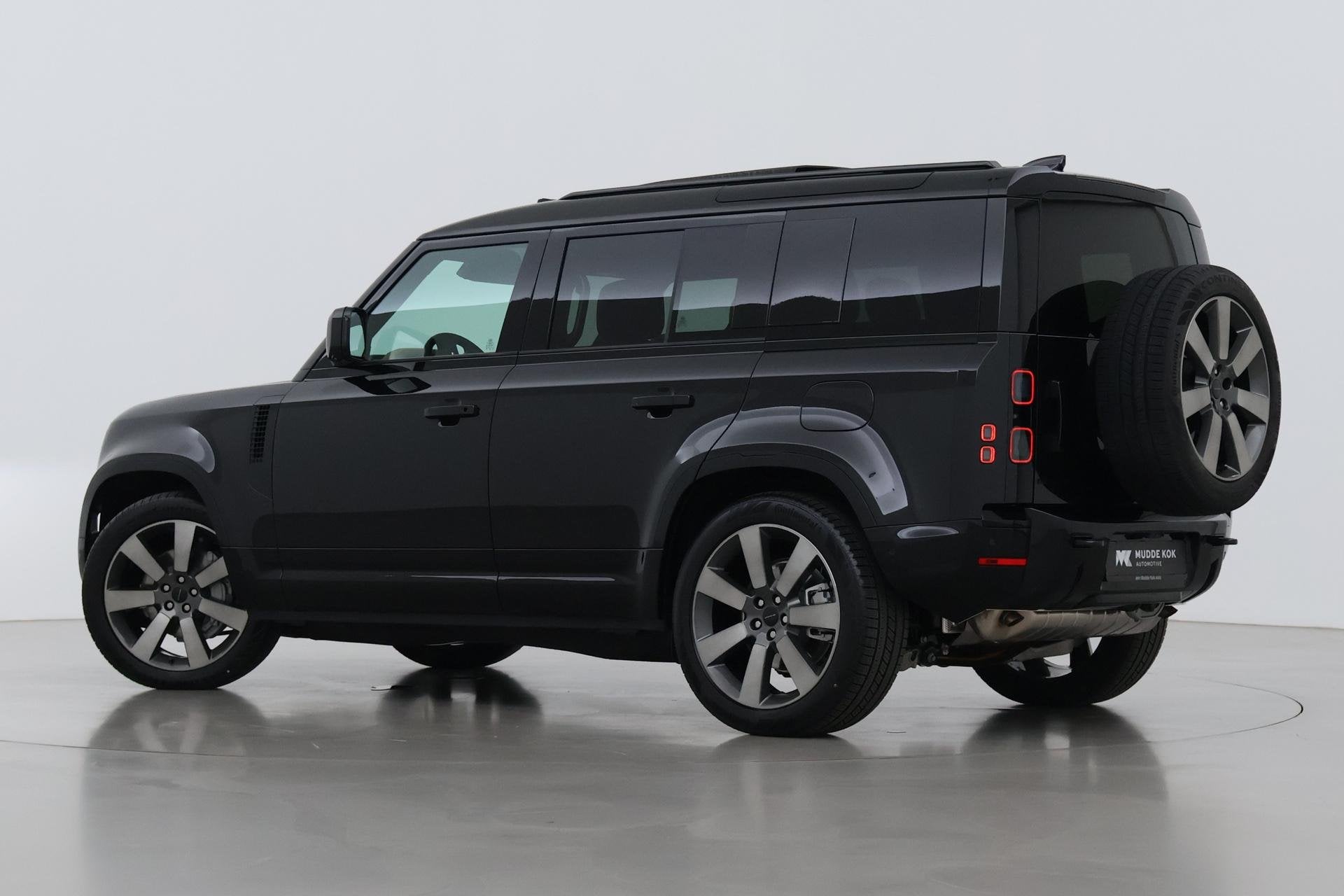 Land Rover Defender 110 P300e X-Dynamic HSE | FACELIFT | 22, Automaat, Gebruikt, Euro 6, 4 cilinders