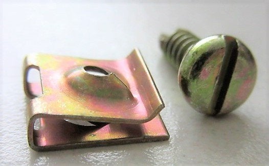 200 U Moer - U nuts - Spire clips - Speed fasteners - moeren, Ophalen of Verzenden, Nieuw, Minder dan 50 mm, Bouten of Moeren