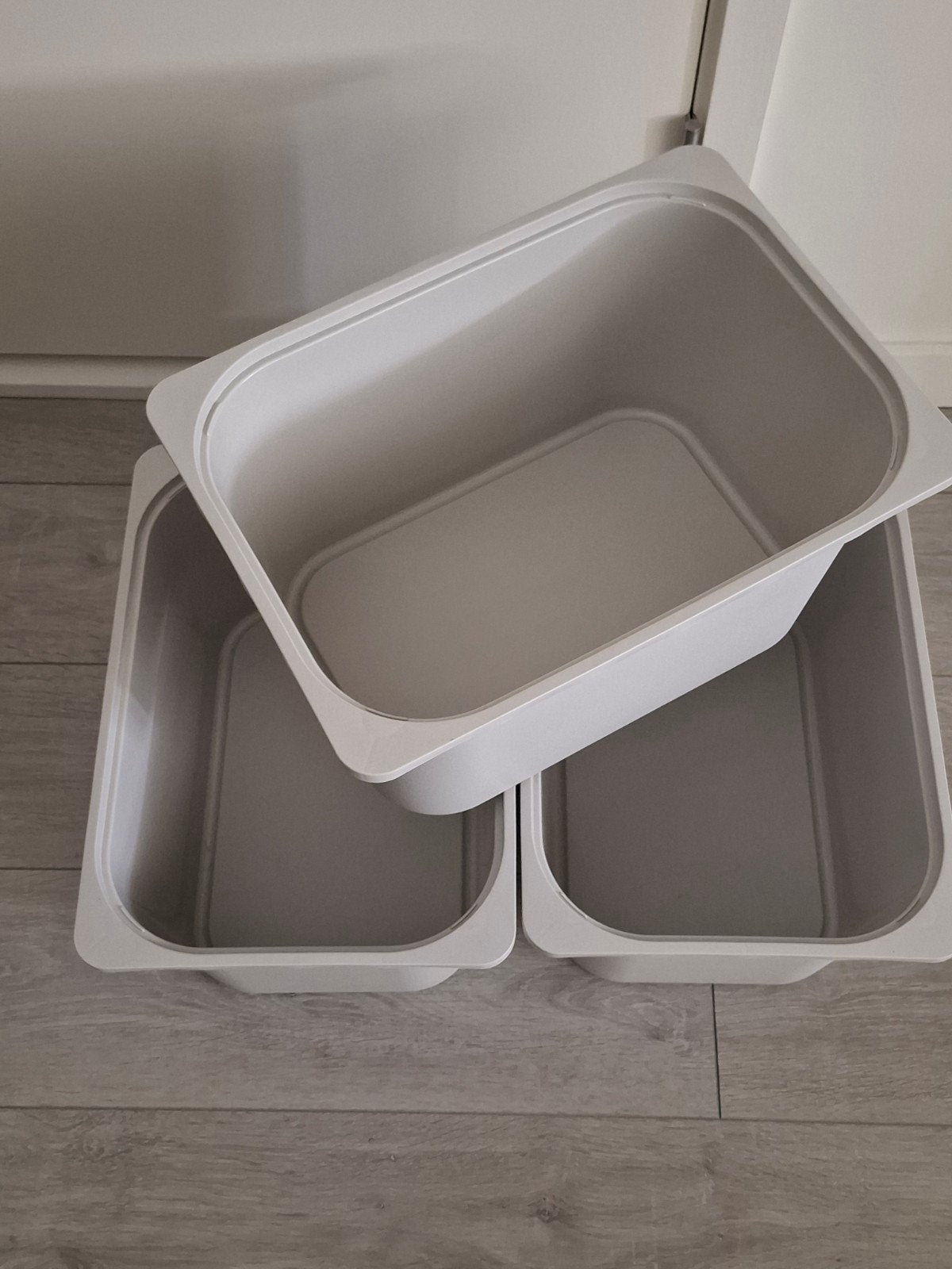 3 Ikea Trofast bakken in de kleur grijs, Minder dan 50 cm, 50 tot 100 cm, Ophalen of Verzenden, Zo goed als nieuw
