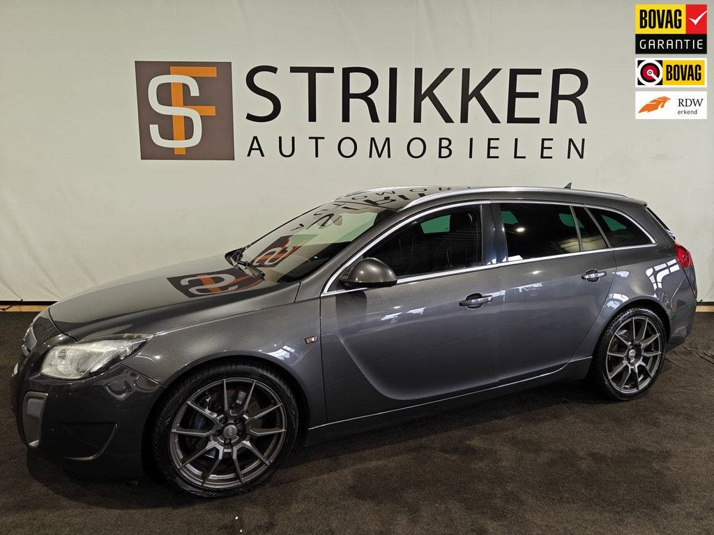 Opel Insignia Sports Tourer 2.8 T OPC 4x4, Auto's, Euro 5, Gebruikt, Zwart, 120 €/maand