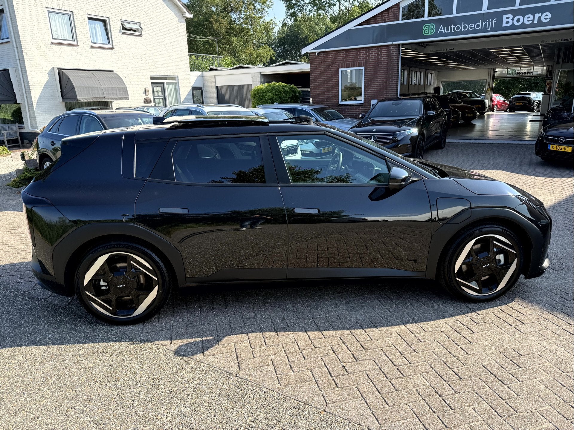 Kia EV4 Plus Advanced 81.4 kWh SOH 100%, Vol Opties!, 81 kWh, Zwart, Zwart, 584 km