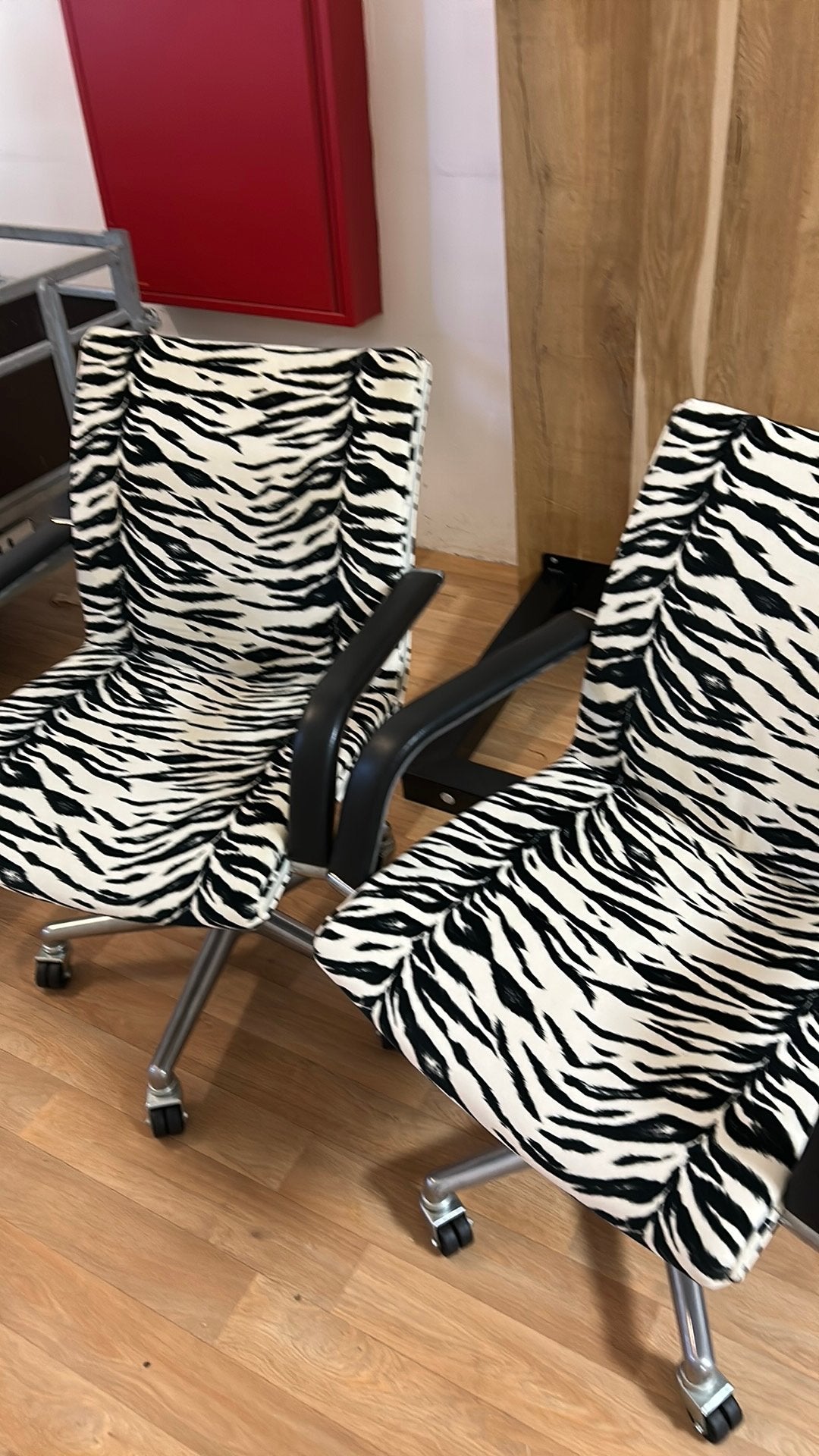 Artifort Zebraprint stoelbekleding - Artifort stijl, Ophalen, Gebruikt, Twee, Overige kleuren