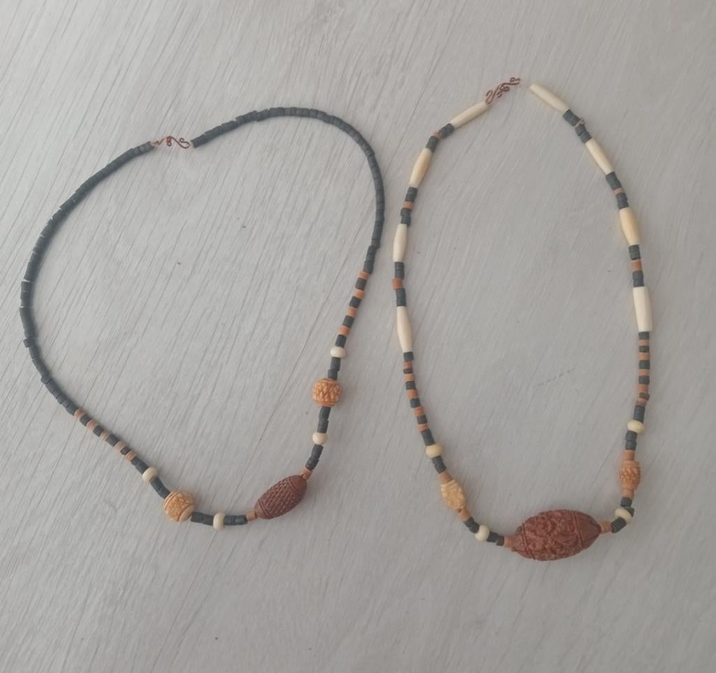 Handgemaakte kettingen Maori / Tibet, Ophalen of Verzenden, Zo goed als nieuw, Bruin, Overige materialen
