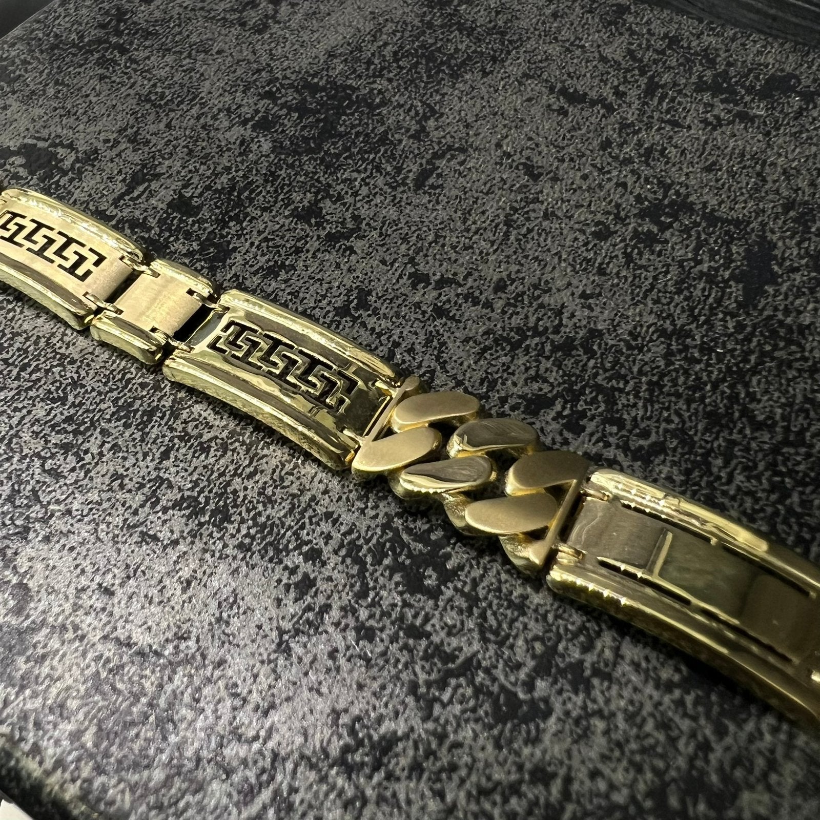 14 karaat gouden armband versace schakel, Ophalen of Verzenden, Nieuw, Goud