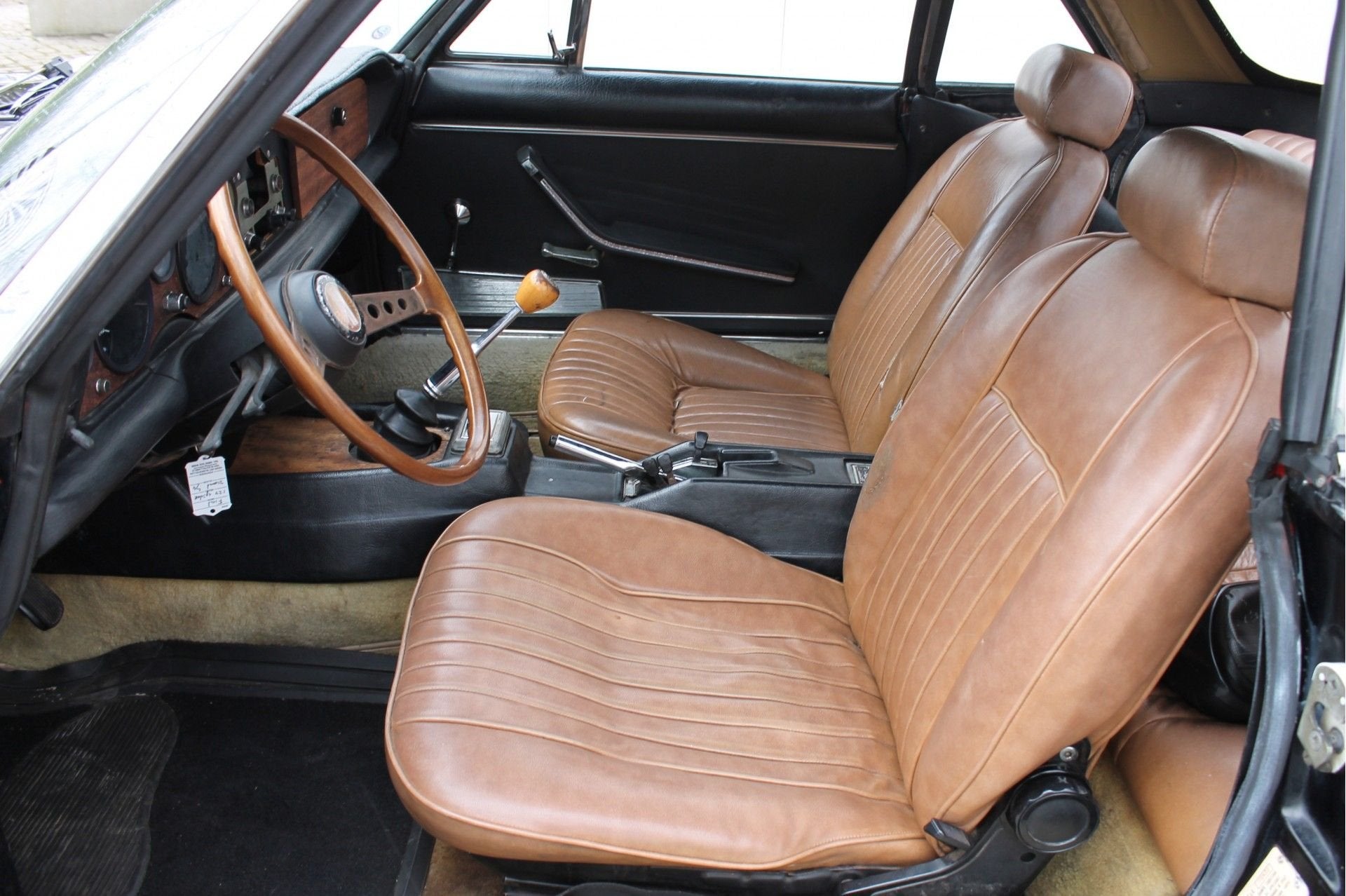 Fiat 124 Spider (bj 1974), 118 pk, 4 cilinders, Cabriolet, Zwart