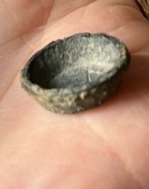 Bodemvondst….Klein Bronzen Sluitgewichtje, Ophalen of Verzenden, Gebruikt
