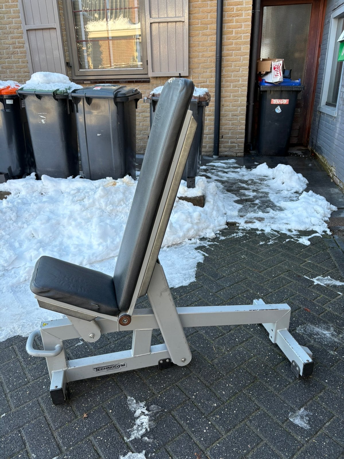 Technogym incline decline verstelbare bank bench, Sport en Fitness, Fitnessmaterialen, Ophalen, Bank, Fitnessbank, Verstelbare