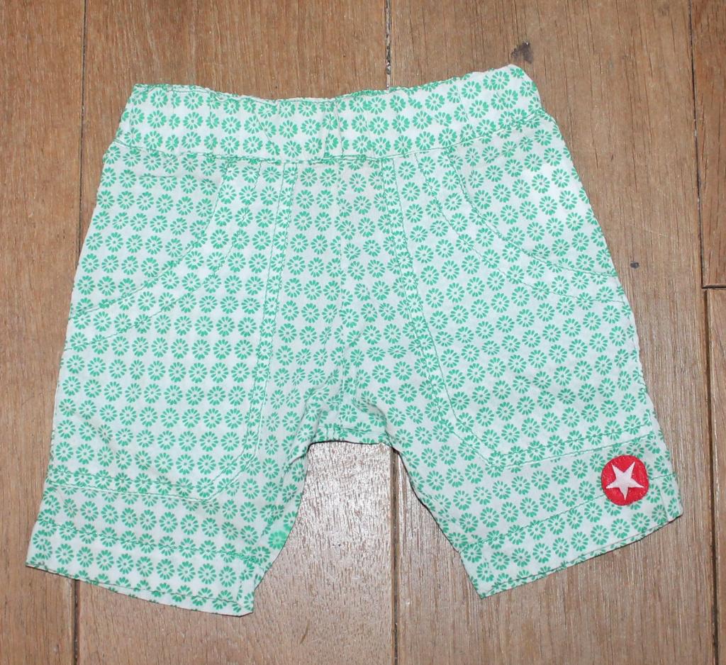 Korte broek van Kik Kid 62, Broekje, Ophalen of Verzenden, Zo goed als nieuw, Kik Kid