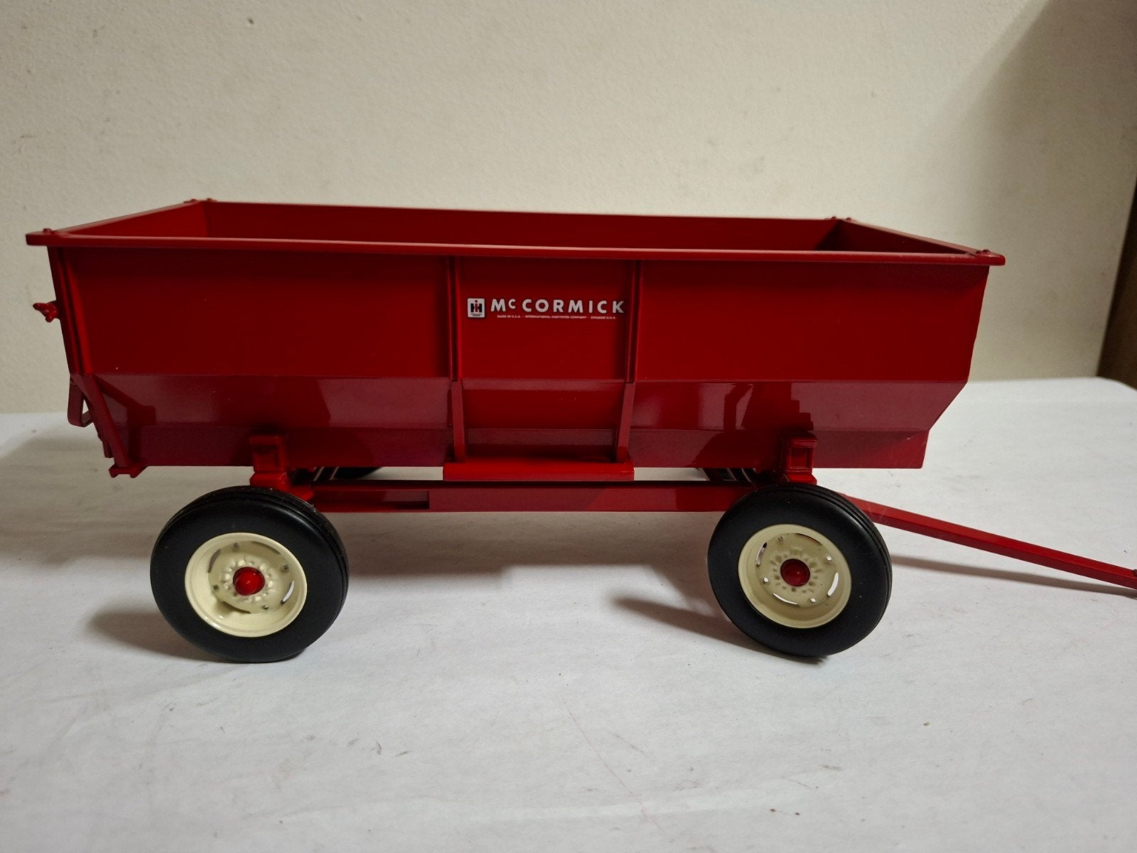 Mc Cormick  wagen precisie serie nr 17, Overige merken, Auto, Groter dan 1:32, Nieuw