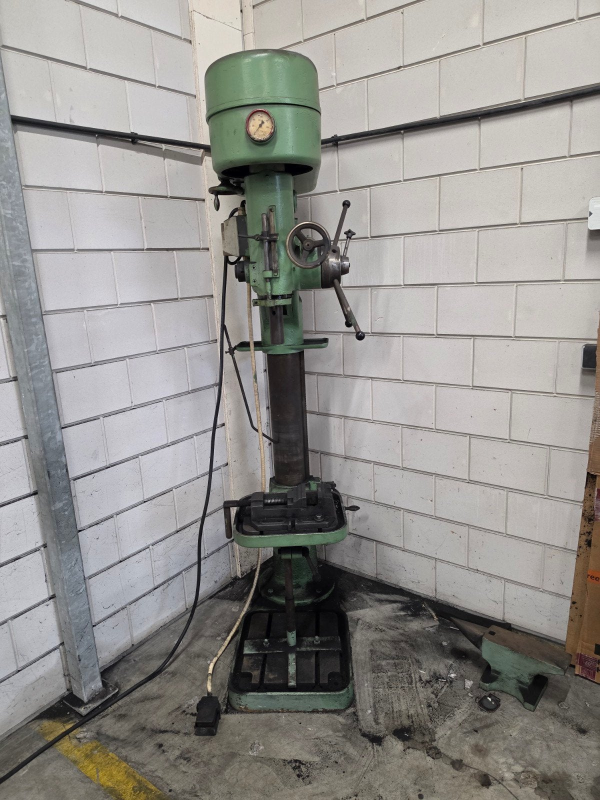 Robuuste Kolomboormachine - Solide en Betrouwbaar, Doe-het-zelf en Verbouw, Ophalen, Gebruikt, 600 watt of meer, Kolomboormachine