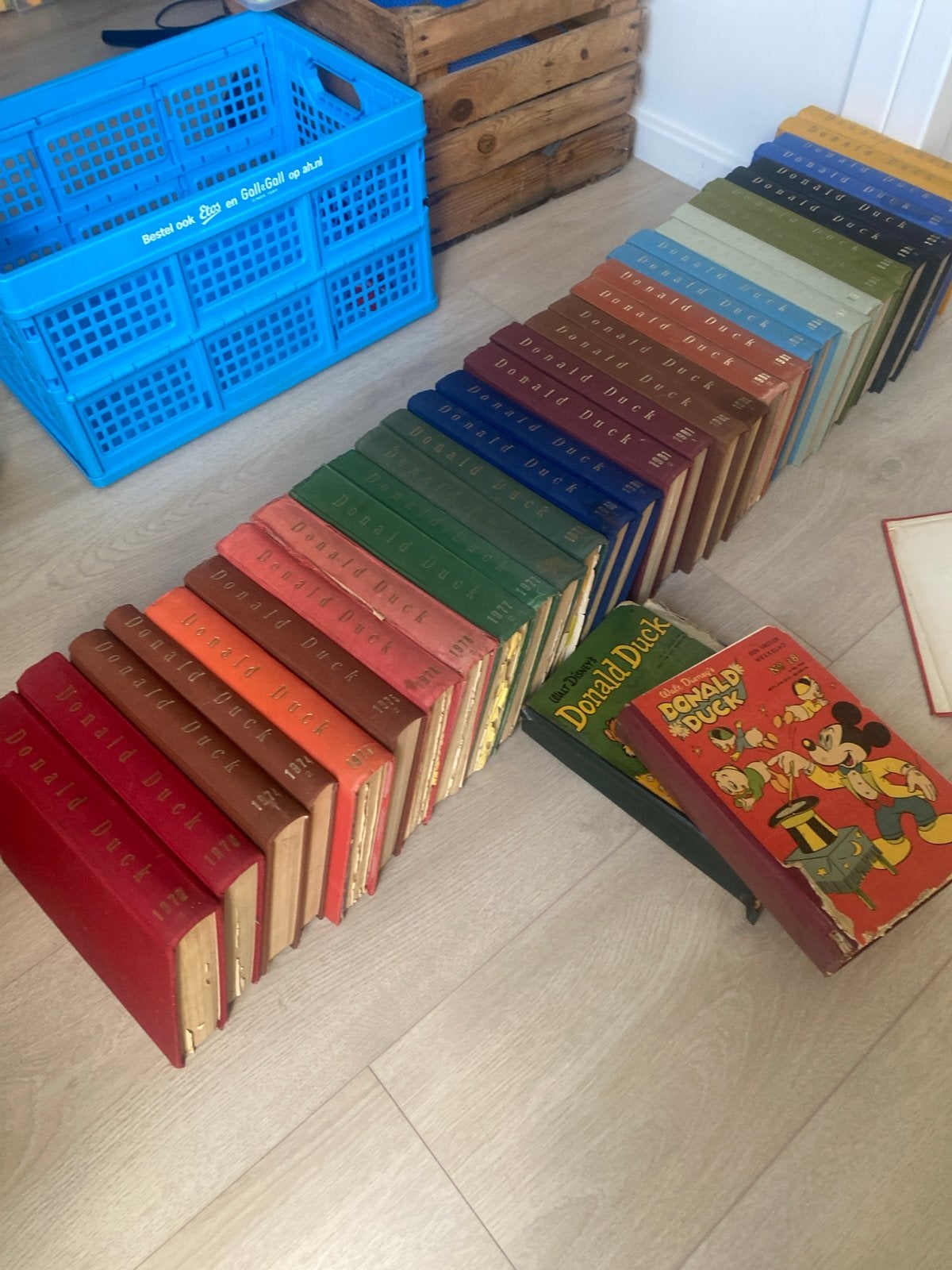 Donald Duck Jaargangen 1961-1989 (ingebonden), Boeken, Complete serie of reeks, Ophalen of Verzenden, Gelezen