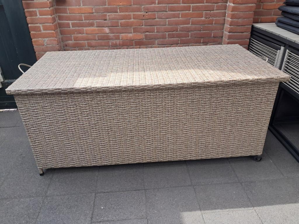Grote box voor bijvoorbeeld kussens, Ophalen, Kunststof, Overige typen