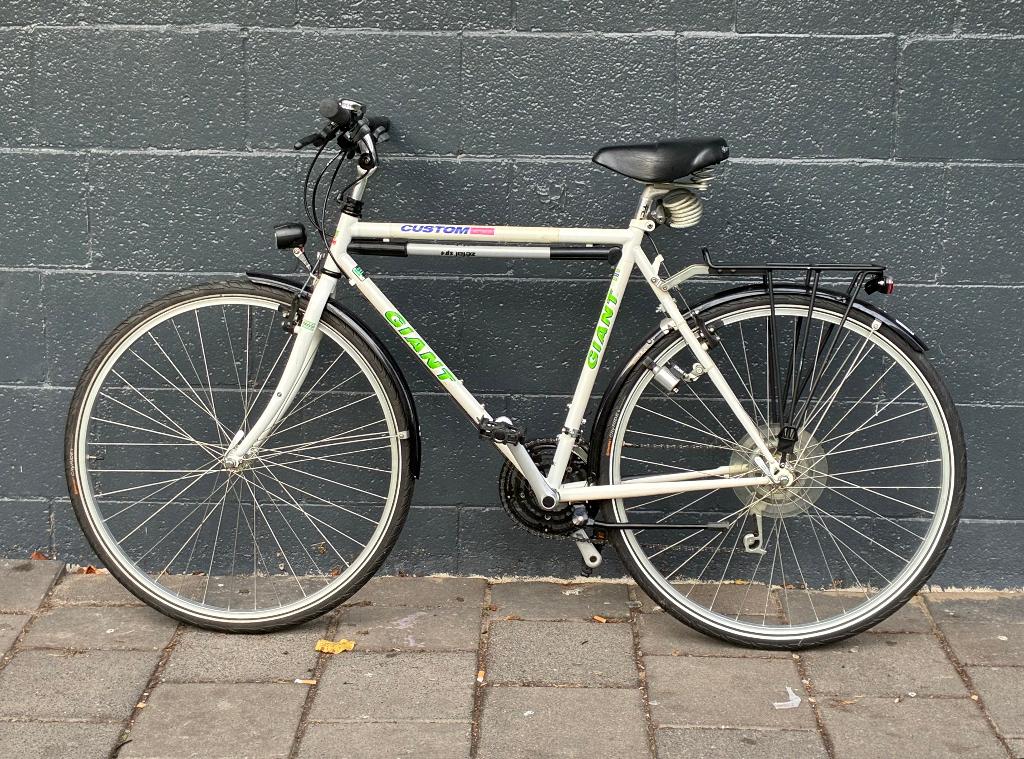 Hybride Giant Custom, Fietsen en Brommers, Fietsen | Dames | Sportfietsen en Toerfietsen, Ophalen, 28 inch, Velgrem, Giant