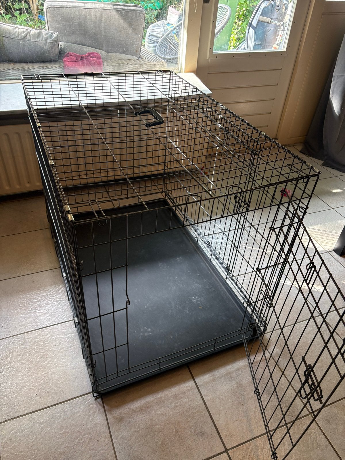 Honden bench met hoes, Ophalen, Zo goed als nieuw