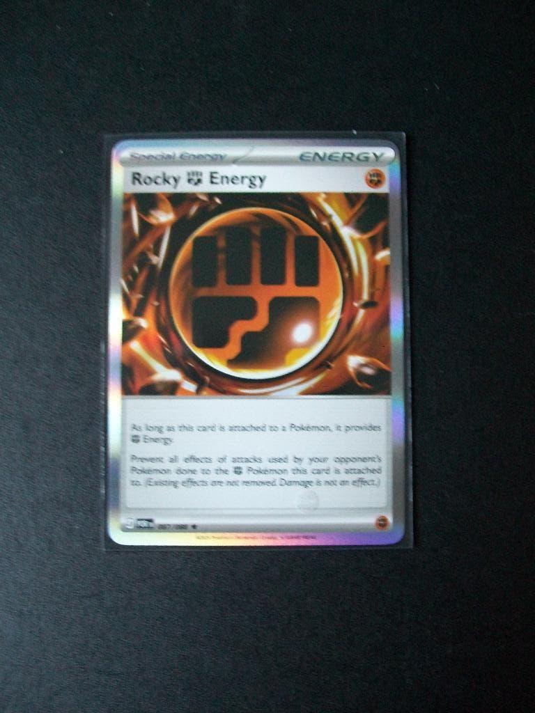1430. Nieuwe Pokemon Kaart Holo Rare  ROCKY ENERGY (087/088), Hobby en Vrije tijd, Verzamelkaartspellen | Pokémon, Nieuw, Losse kaart