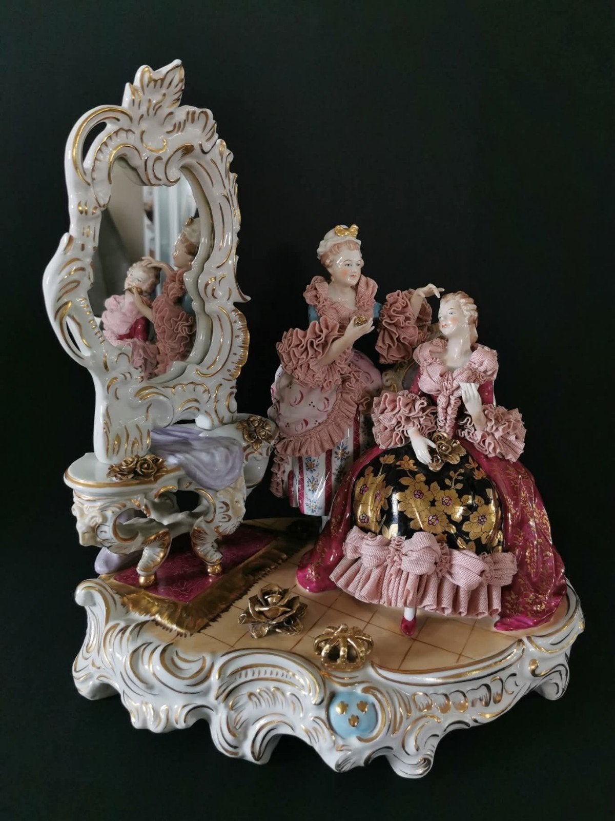 Volkstedt Dresden Lace porseleinen beeldengroep (Duitsland), Ophalen of Verzenden