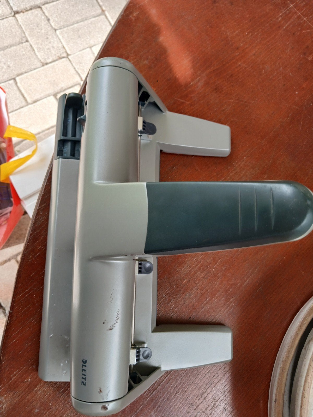 Grote gaten knipper, Ophalen of Verzenden
