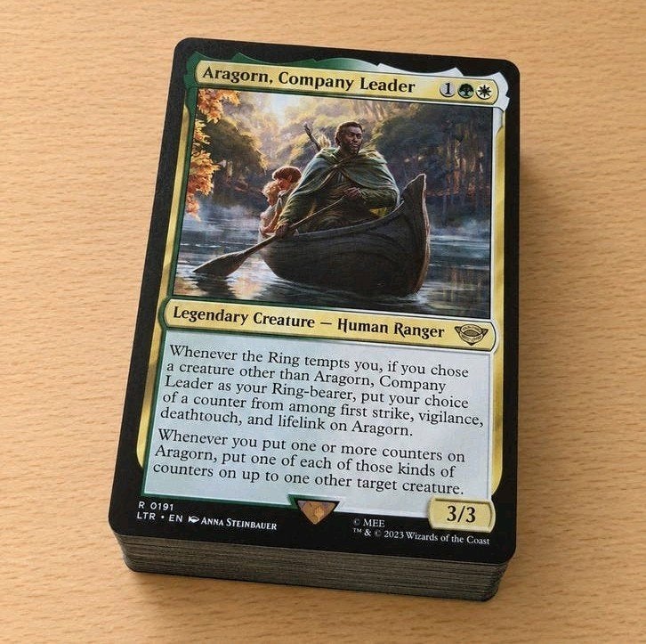 MTG Commander Deck Aragorn (The Hobbit), Ophalen of Verzenden, Zo goed als nieuw, Speeldeck