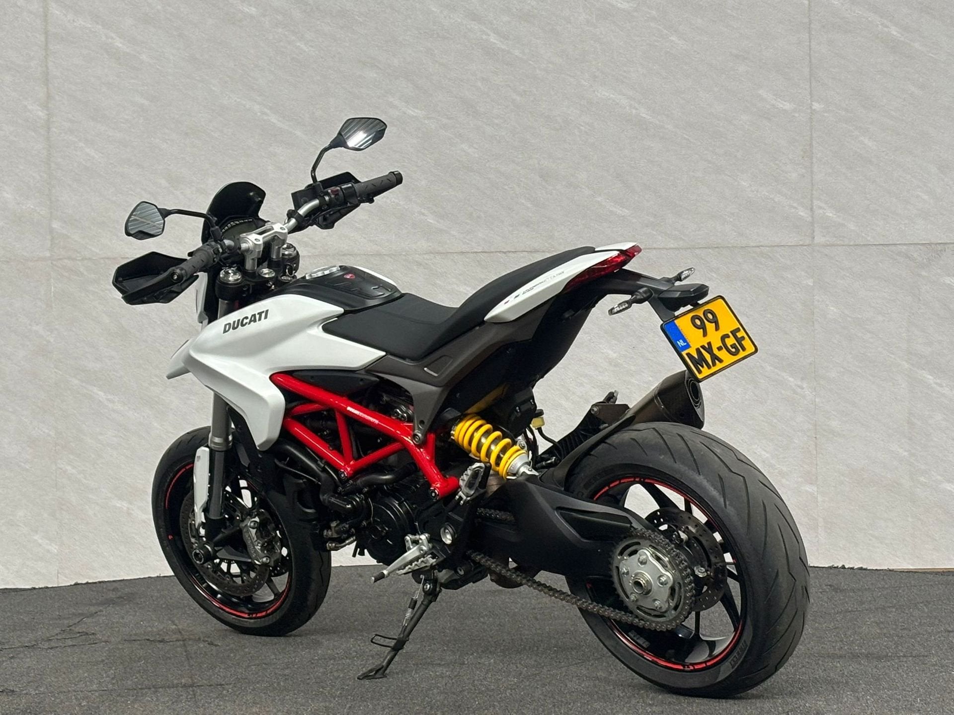 Ducati All-Road Hypermotard 939 SP - Akrapovic - Dealeronder, Haakenjansen@gmail.com, De Limiet 26
4131NR  Vianen, NL, Bedrijf