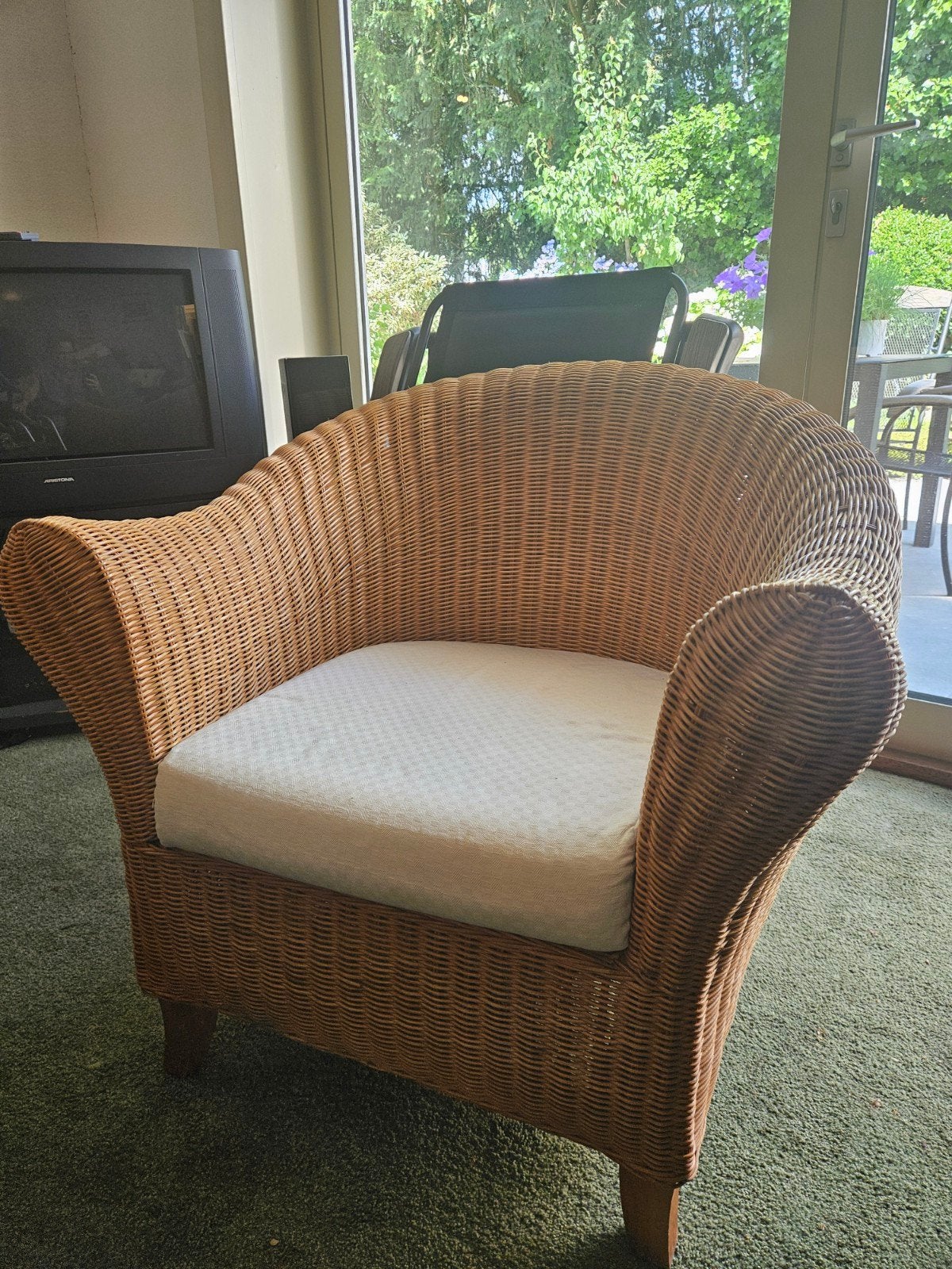 Rieten fauteuil in goede staat!,, Ophalen, Gebruikt, 75 tot 100 cm, 50 tot 75 cm
