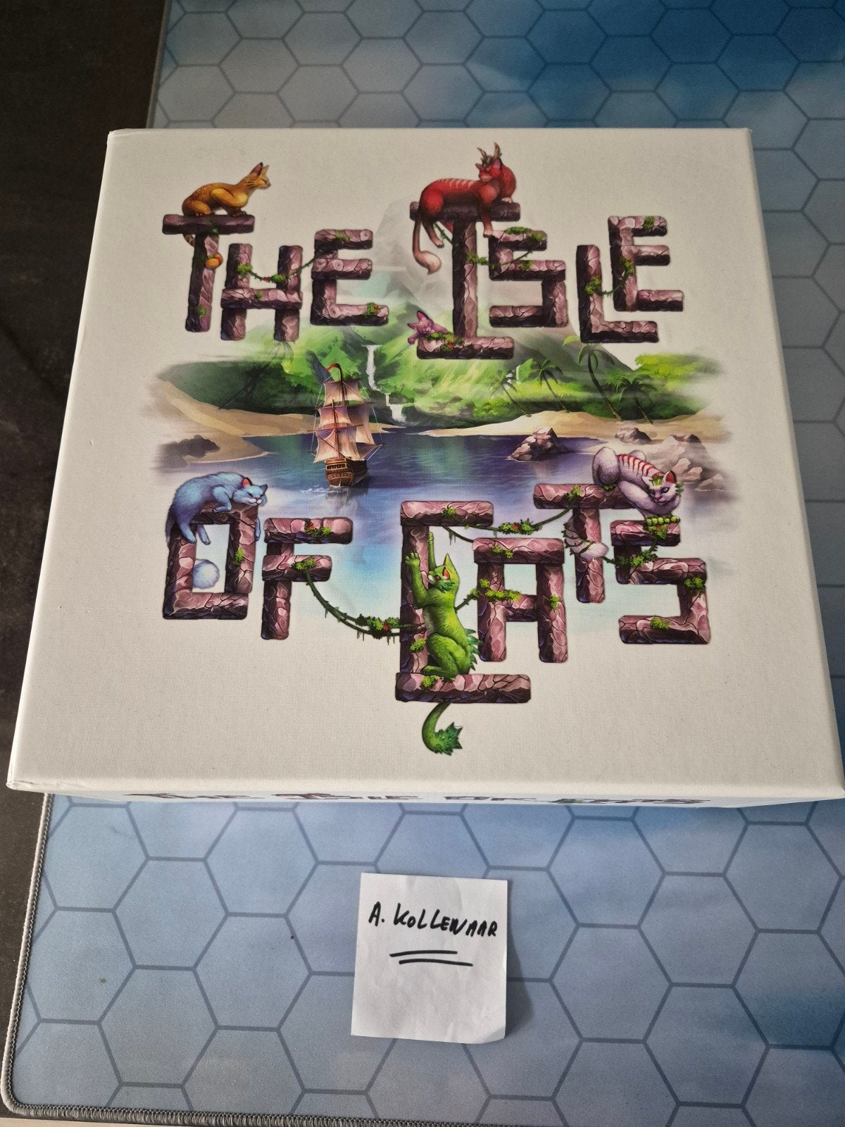 ISLE OF CATS BIGBOX, Ophalen of Verzenden, Zo goed als nieuw