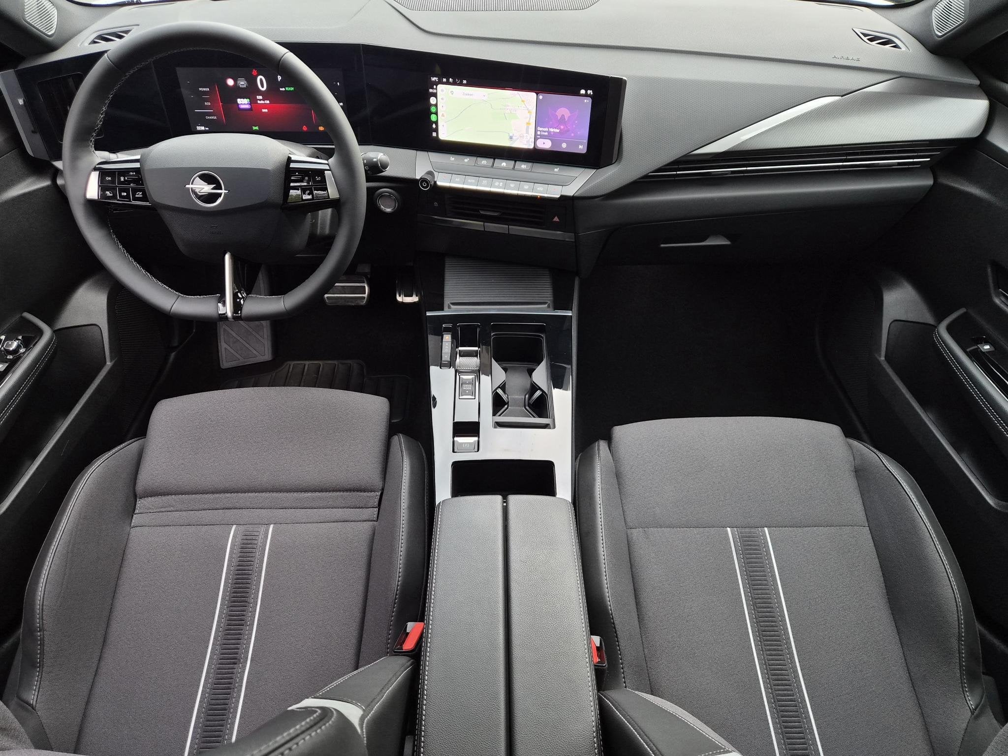 Opel Astra Electric 54 kWh GS / SOH 96% / Stuur- & Stoelverw, Auto's, 156 pk, Wit, 315 min, Kunstmatig leder