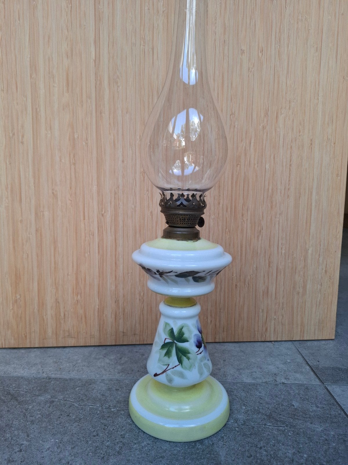 melkglas olielamp bloemmotief, Ophalen of Verzenden