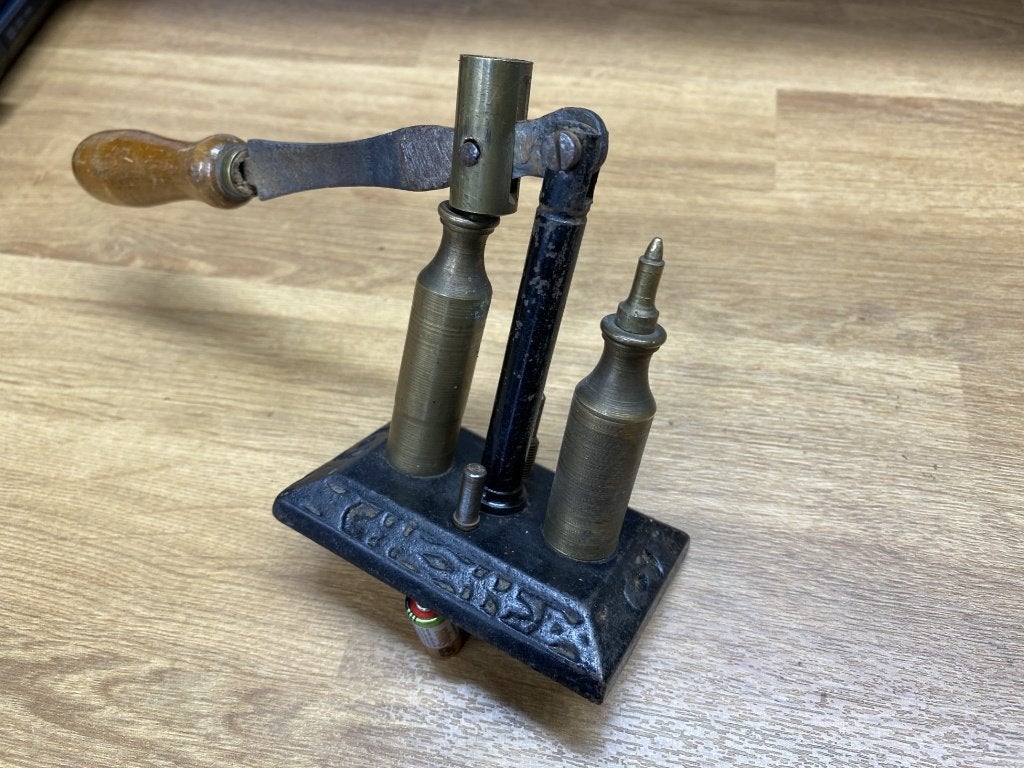 oud herlaad primer deprimer Cal 16 tool, Ophalen of Verzenden, Overige soorten, Overige gebieden, Overige typen