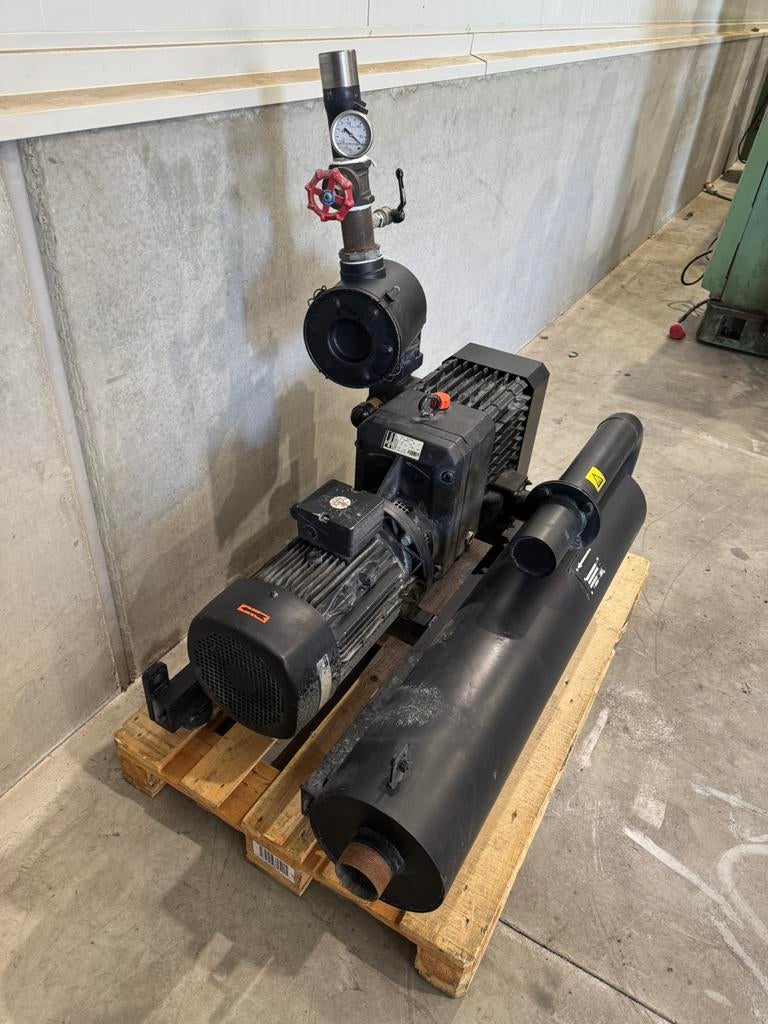 Busch vacuümpomp DDA132SB2 - 7.5 kW, Ophalen, Zo goed als nieuw, Elektromotor