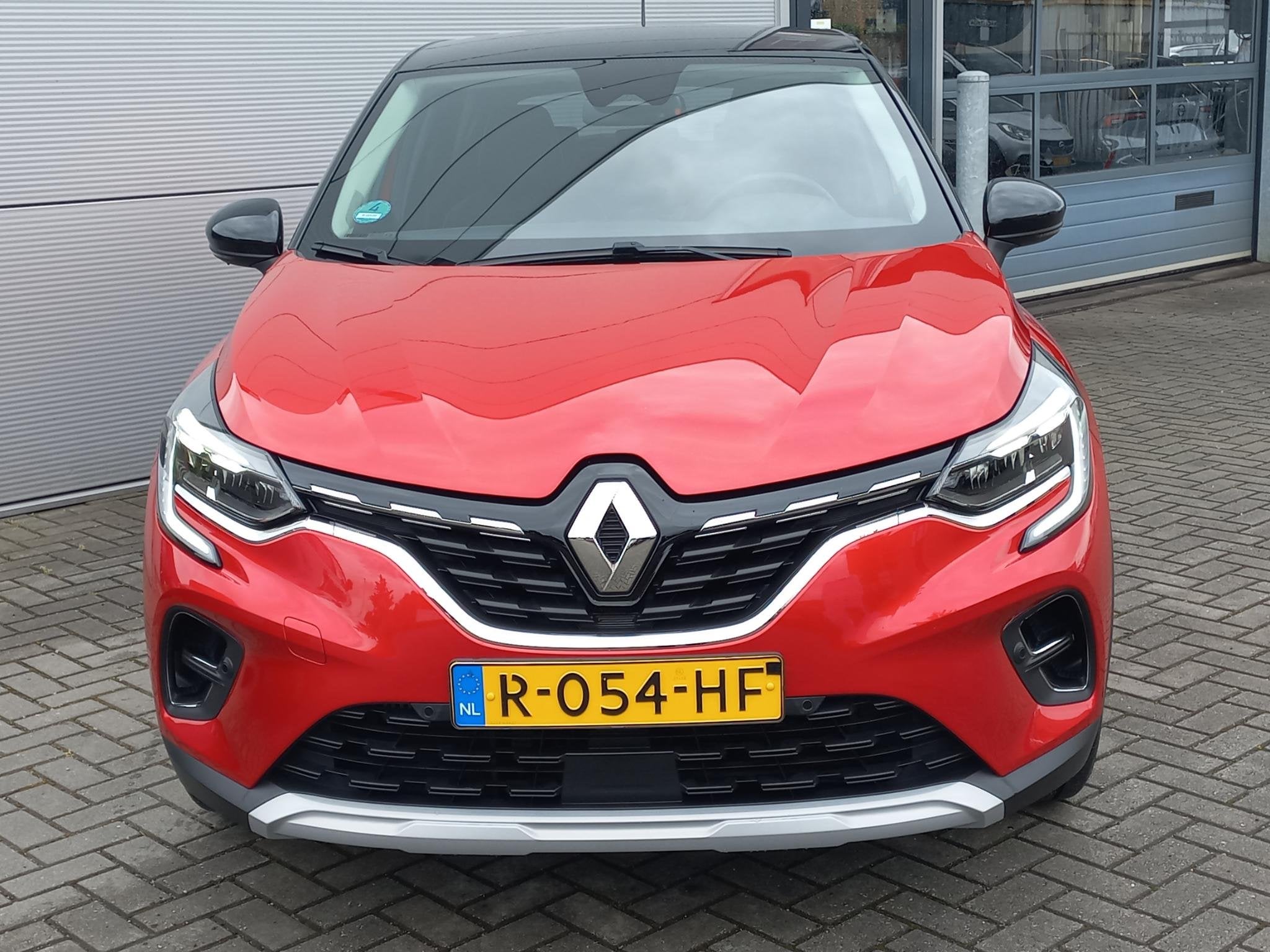 Renault Captur 1.0 TCe 90pk Intens | Climate control | Navig, Voorwielaandrijving, Gebruikt, Euro 6, Leder en Stof