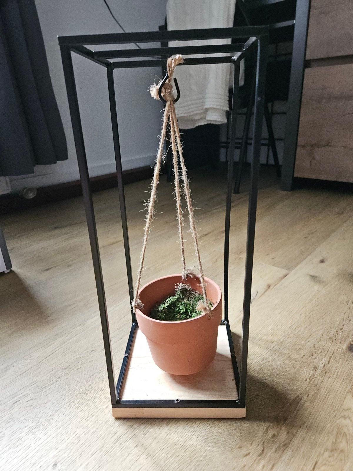 Te koop: Zwarte metalen plantenhanger, Ophalen, Nieuw