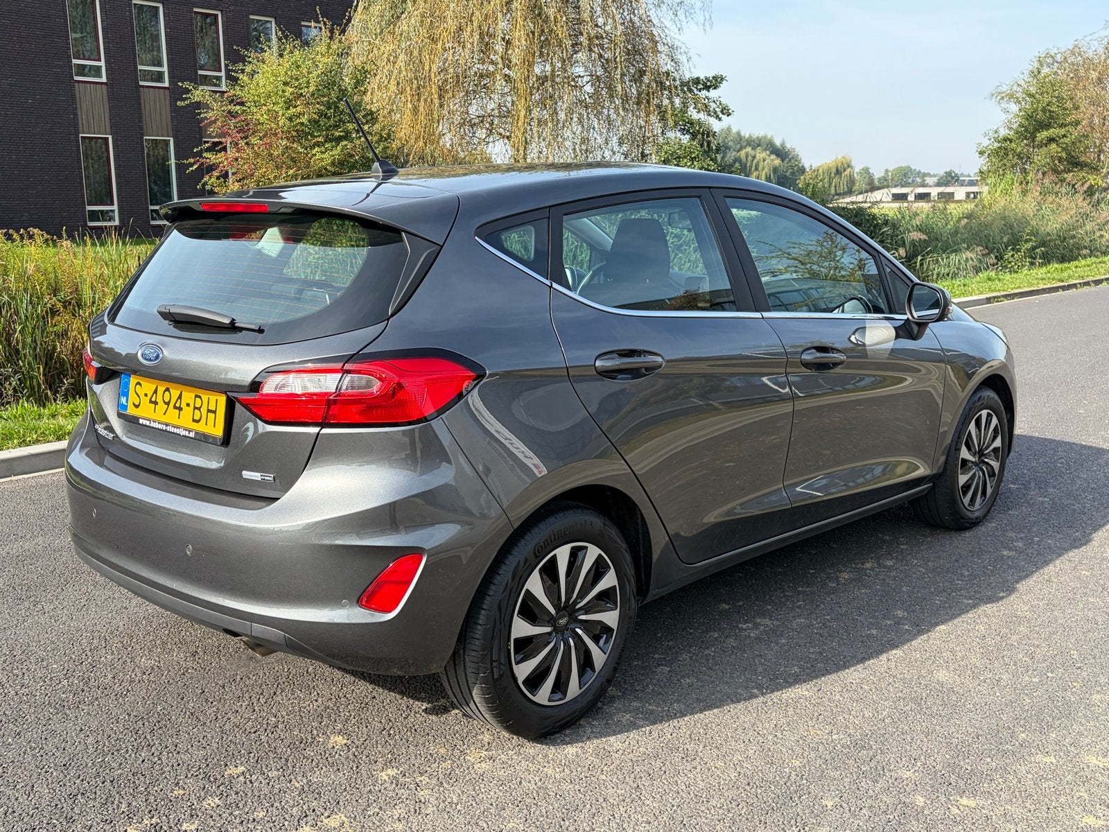 Foto 7 van Ford Fiësta 1.0 Ecoboost Hybrid Titanium 125pk 2023 Grijs