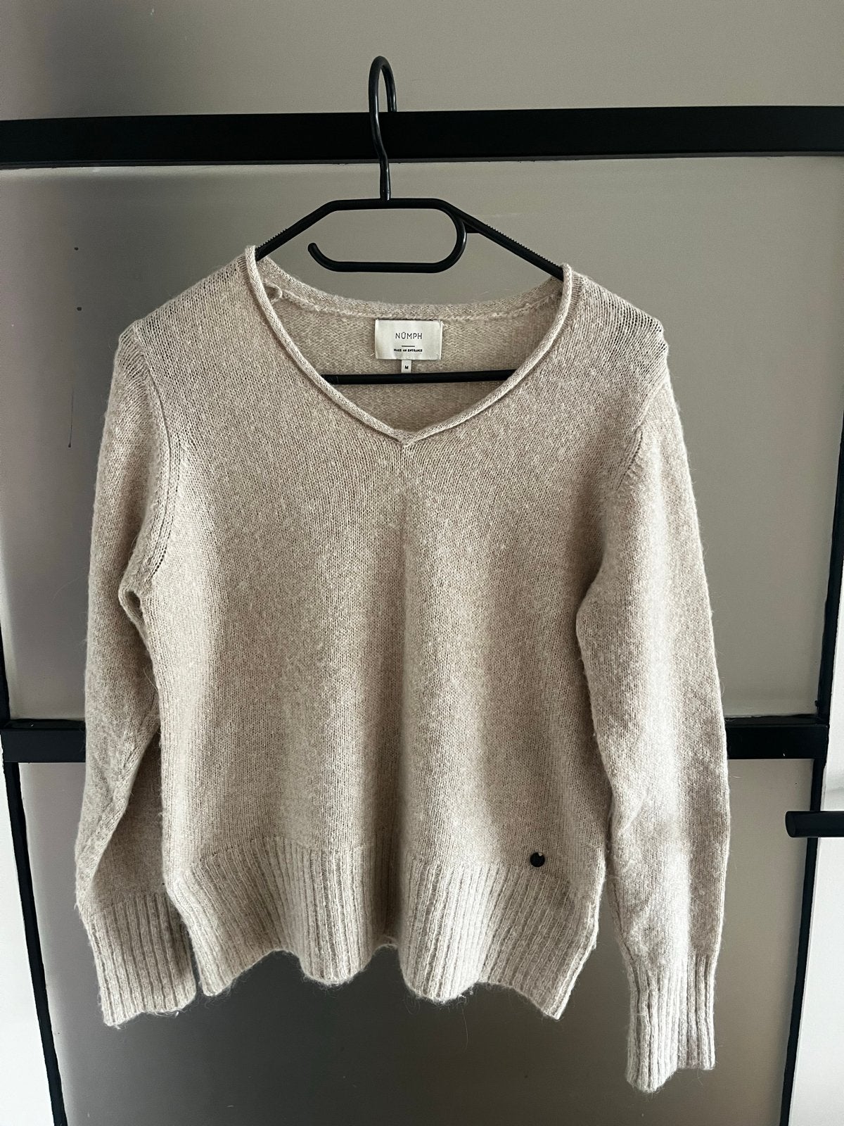 Nümph trui maat S beige V-hals, Ophalen of Verzenden, Zo goed als nieuw, Maat 36 (S), Beige