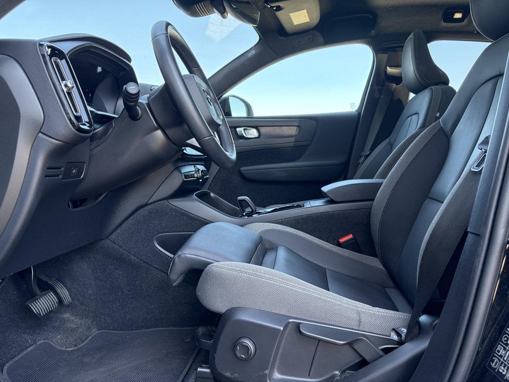 Volvo C40 Recharge Plus 69 kWh | Adaptieve Cruise Control |, Auto's, Volvo, Gebruikt, Zwart, 420 min, 90 €/maand