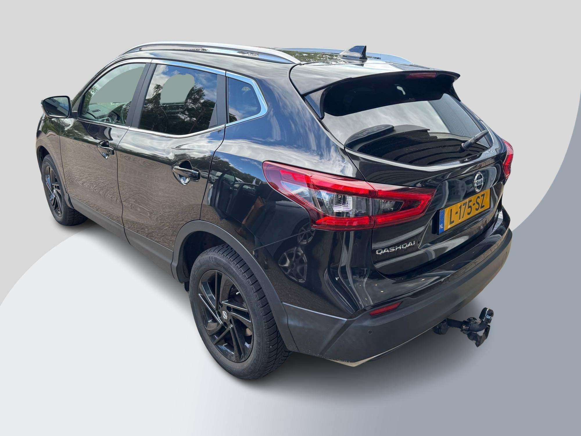 Nissan Qashqai 1.6 Tekna 163pk Trekhaak | 360 graden Camera, Auto's, Voorwielaandrijving, 1618 cc, Gebruikt, Euro 6