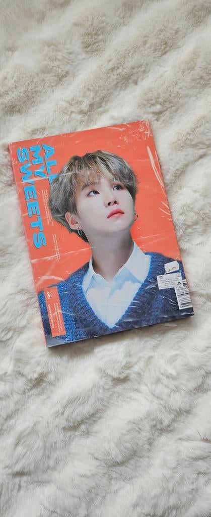 KPOP bts suga agust d fanmade photobook + dvd en photocards, Verzamelen, Ophalen of Verzenden, Zo goed als nieuw